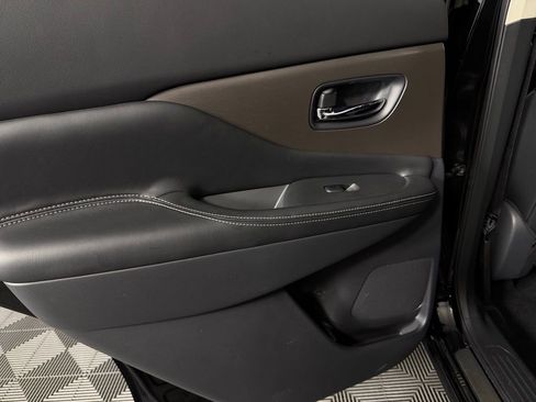 Used 2024 Nissan Murano SV w/ SV Midnight Edition Package image 25