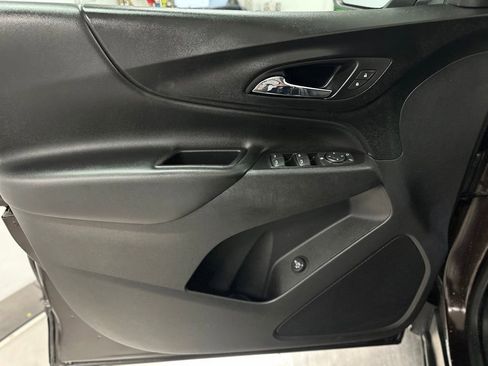 Used 2020 Chevrolet Equinox LT FWD image 13