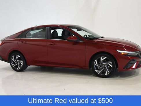 Used 2025 Hyundai Elantra SEL FWD image 3