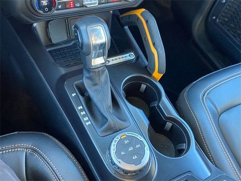 Used 2024 Ford Bronco Badlands image 22