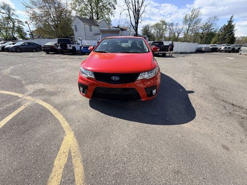 Used 2010 Kia Forte Koup SX image 53