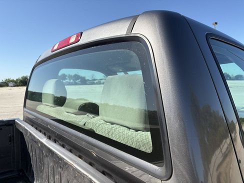 Used 2005 Toyota Tundra 2WD Regular Cab image 17