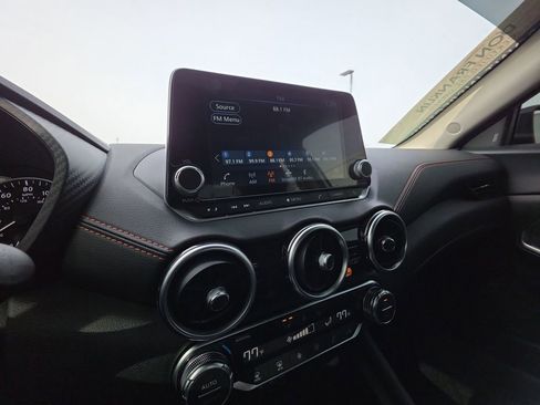 Used 2025 Nissan Sentra SR w/ SR Premium Package image 16