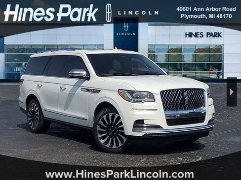 Certified 2023 Lincoln Navigator Black Label AWD/4WD image 1