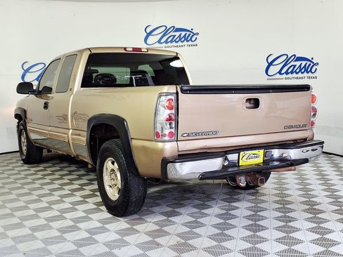 Used 2000 Chevrolet Silverado 1500 LS AWD/4WD image 2