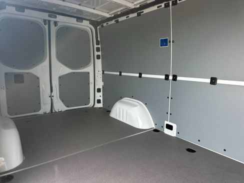 Used 2026 Mercedes-Benz Sprinter 2500 image 13
