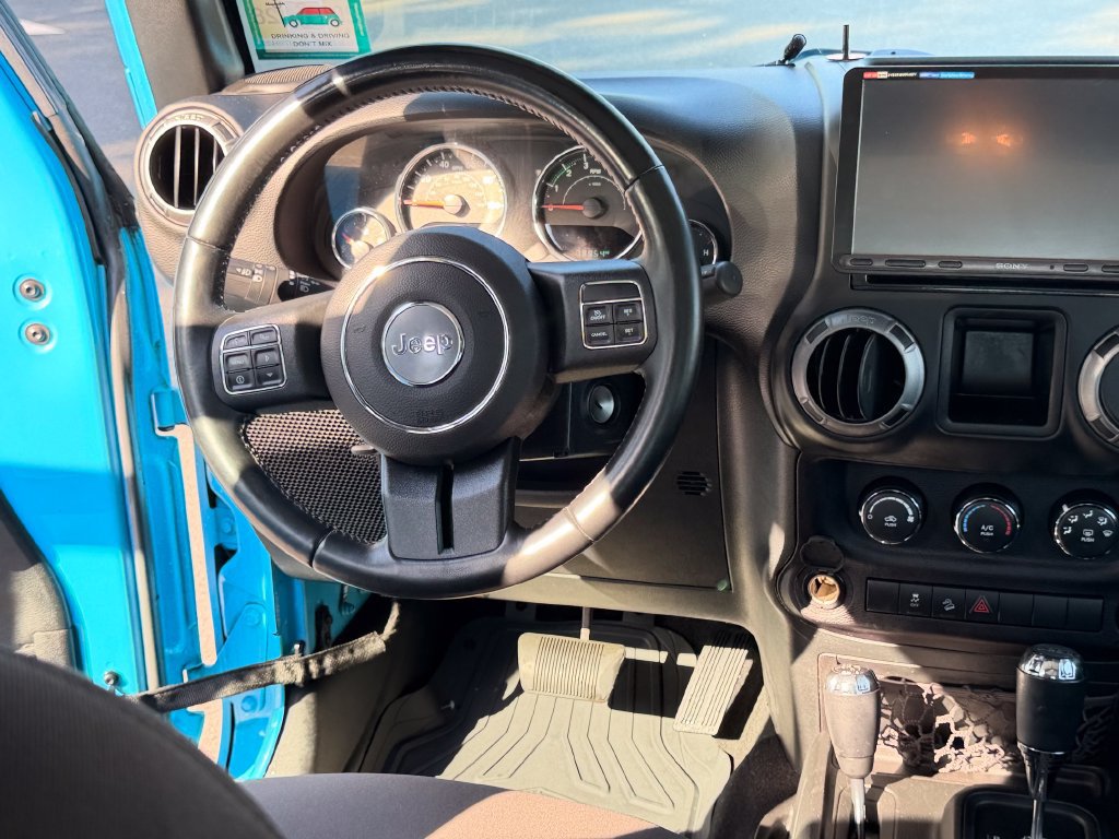 Used 2017 Jeep Wrangler Unlimited Sport w/ Connectivity Group AWD/4WD image 22