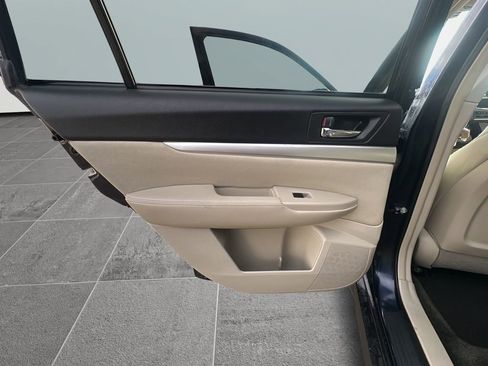 Used 2012 Subaru Outback 2.5i Premium w/ All-Weather Pkg image 11