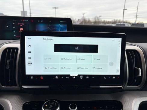 Used 2025 Ford Expedition Max Active image 19