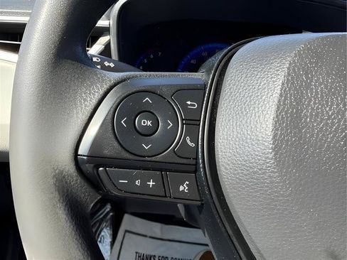 Used 2021 Toyota Corolla LE FWD image 42