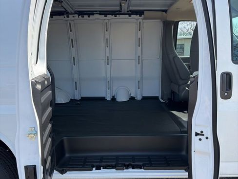 New 2025 Chevrolet Express 2500 image 14