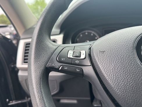 Used 2019 Volkswagen Atlas S FWD image 9