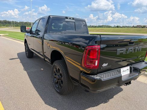 New 2026 RAM 2500 Big Horn AWD/4WD image 10