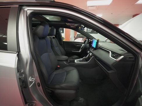 Used 2025 Toyota RAV4 XSE w/ Advanced Technology Package image 16