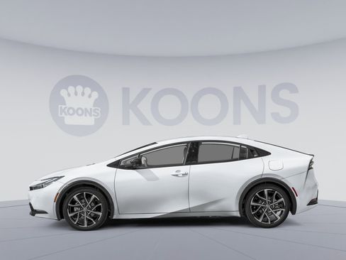 New 2026 Toyota Prius Plug-In Hybrid FWD image 4