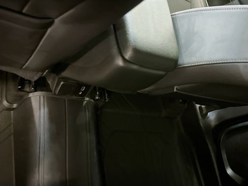 Used 2023 Chevrolet TrailBlazer RS w/ Convenience Package image 28