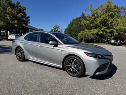 Used 2021 Toyota Camry SE