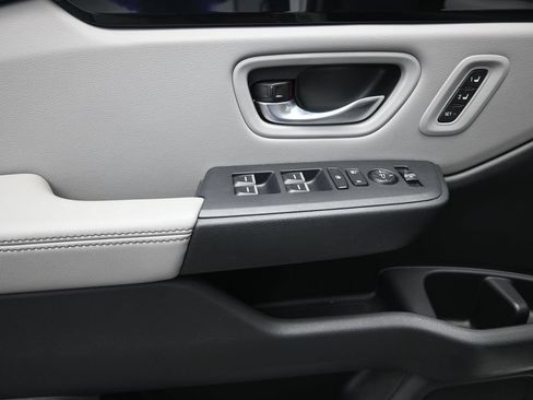 Used 2024 Honda Pilot Touring image 20