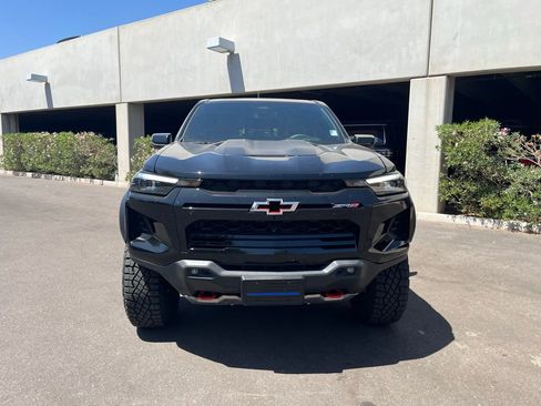 Used 2024 Chevrolet Colorado ZR2 w/ Technology Package image 4