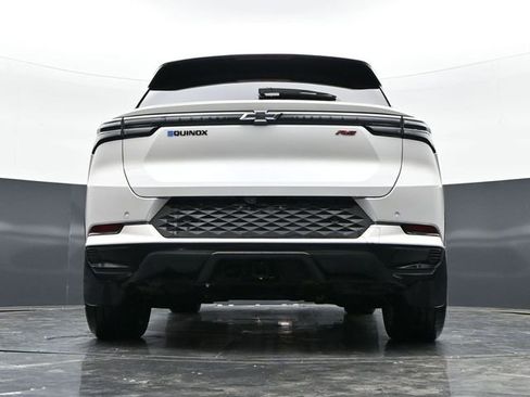 Used 2024 Chevrolet Equinox EV RS w/ LPO, Trailering Package FWD image 39