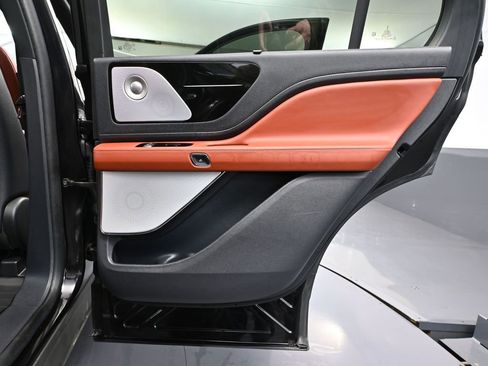 Used 2025 Lincoln Aviator Reserve w/ Equipment Group 201A image 54