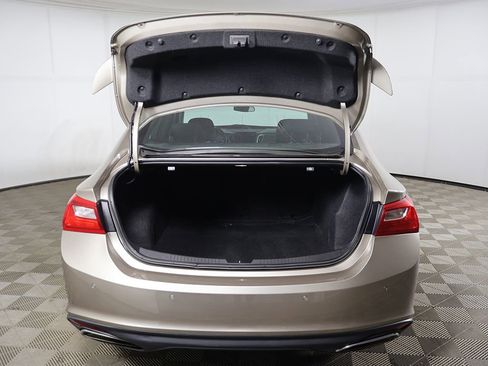 Used 2022 Chevrolet Malibu RS FWD image 13