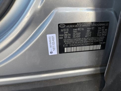 Used 2020 Hyundai Santa Fe SE image 25