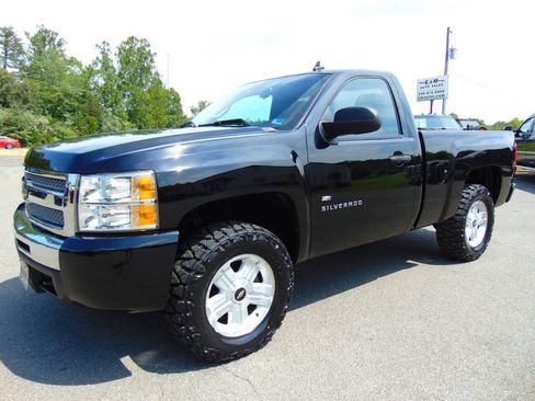 Used 2010 Chevrolet Silverado 1500 LT w/ Interior Plus Package AWD/4WD image 20