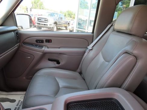 Used 2006 Chevrolet Tahoe LT w/ LT Preferred Equipment Group AWD/4WD image 22