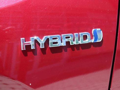 Used 2020 Toyota RAV4 LE w/ All Weather Liner Package AWD/4WD image 16