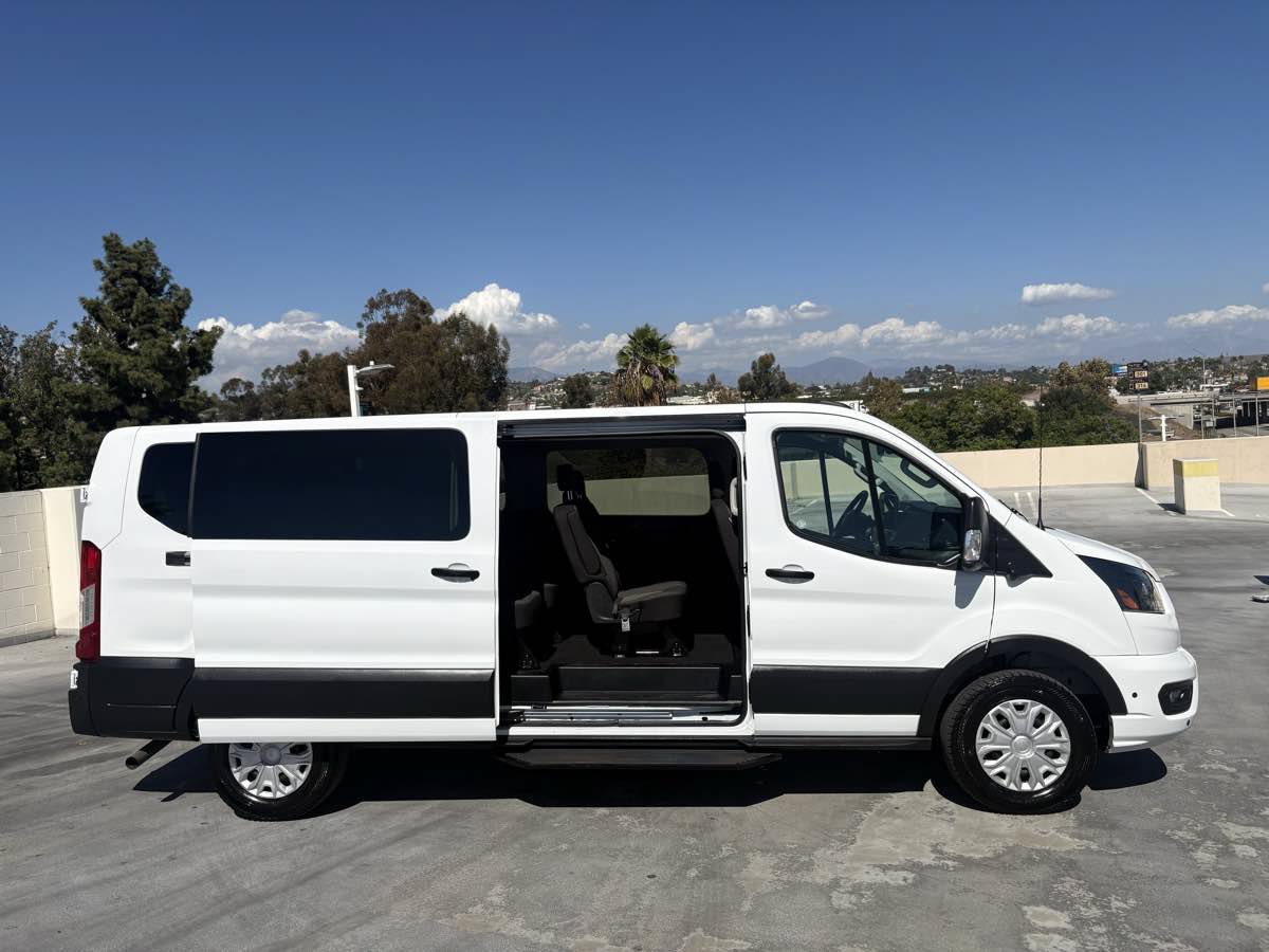 Used 2026 Ford Transit 350 XLT RWD image 32