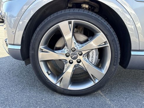 Used 2024 Genesis GV80 3.5T w/ Prestige Package AWD/4WD image 12