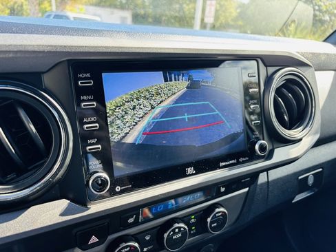 Used 2022 Toyota Tacoma TRD Sport image 23