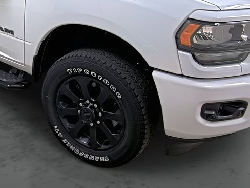 Used 2024 RAM 2500 Big Horn w/ Night Edition AWD/4WD image 14