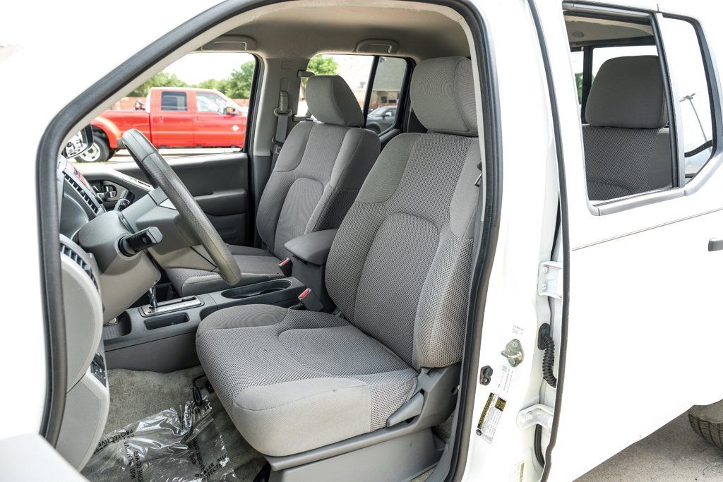 Used 2018 Nissan Frontier SV RWD image 28