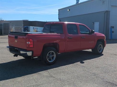 Used 2011 Chevrolet Silverado 1500 LT w/ Interior Plus Package image 8