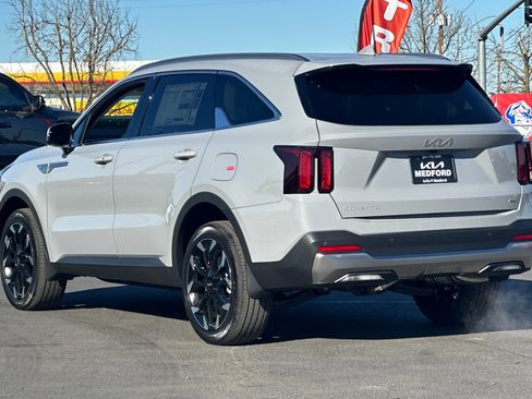 New 2026 Kia Sorento EX AWD/4WD image 7