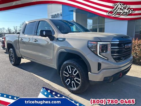 Used 2022 GMC Sierra 1500 AT4 w/ AT4 Preferred Package image 1