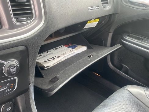 Used 2021 Dodge Charger SXT w/ Leather Interior Group image 30