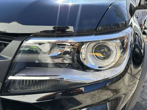 Used 2022 Chevrolet Colorado ZR2 w/ ZR2 Midnight Special Edition image 2