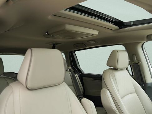 Used 2023 Honda Odyssey Elite image 15