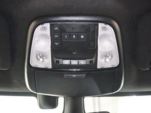 Used 2025 Dodge Durango R/T AWD/4WD image 19