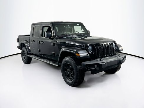 Used 2022 Jeep Gladiator Sport AWD/4WD image 3