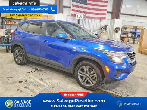 Used 2021 Kia Seltos LX AWD/4WD image 5
