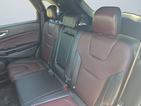 Used 2020 Ford Edge Titanium w/ Equipment Group 301A AWD/4WD image 14