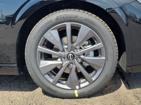 New 2026 Nissan Sentra SL w/ Floor Mat Package FWD image 5