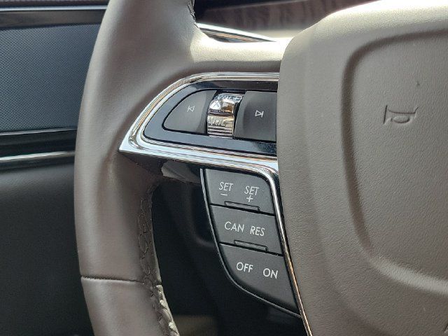 Used 2023 Lincoln Nautilus Reserve FWD image 12