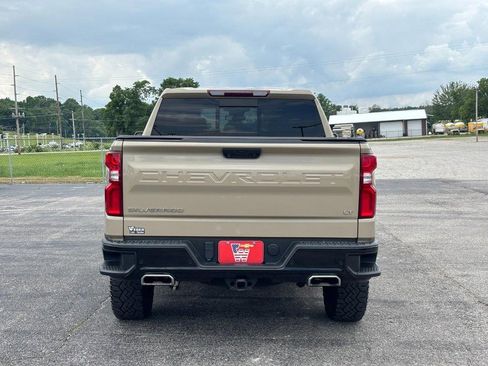 Used 2022 Chevrolet Silverado 1500 LT Trail Boss w/ LT Trail Boss Premium Package AWD/4WD image 6