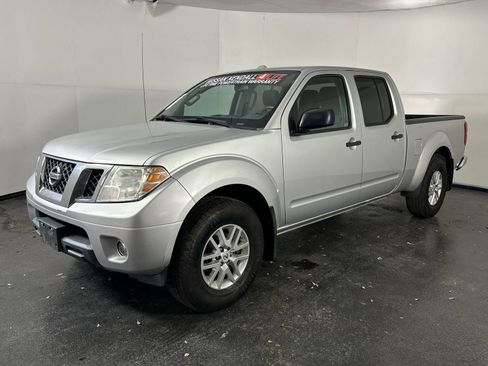 Used 2016 Nissan Frontier SV w/ SV Value Truck Package image 6
