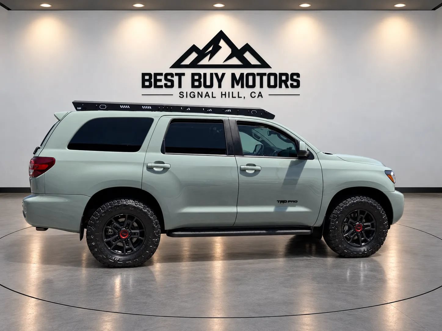 Used 2021 Toyota Sequoia TRD Pro AWD/4WD image 9